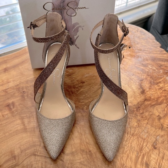 Gorgeous Jessica Simpson Sparkly, Glitter Heels. - Picture 4 of 8